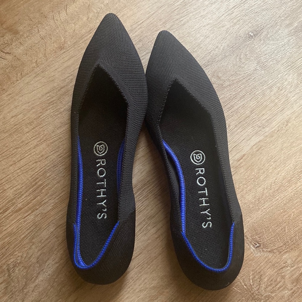 Black Rothys “The Point”